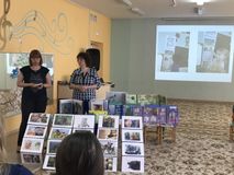 Первая ярмарка Педагогических идей в МАДОУ - педагоги группы "Цветные ладошки"