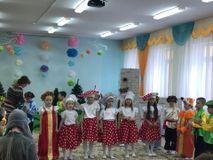 8 марта 9 группа